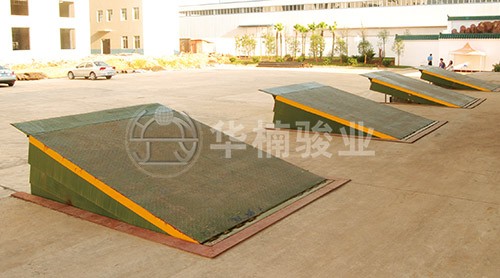 裝卸貨物登車橋類型有哪些？